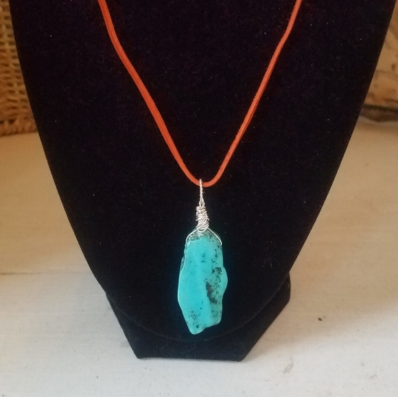 SMc Designs - Leather & Stone Necklace [LNG] - Picture 3 of 11